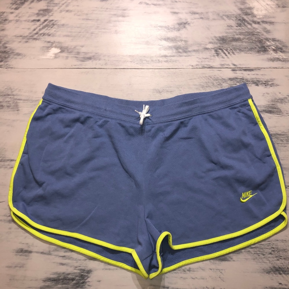 Nike Shorts (Blue and green) 3XL Cloth Lounge